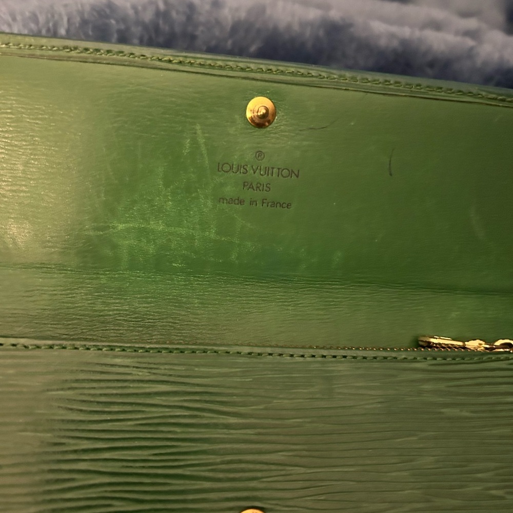 Louis Vuitton Green leather EPI wallet